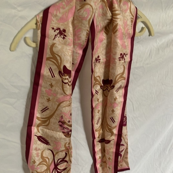 Ford: 2006 Pink/Maroon 100% Silk Scarf- Ford Cares- Warriors in Pink - Picture 12 of 16